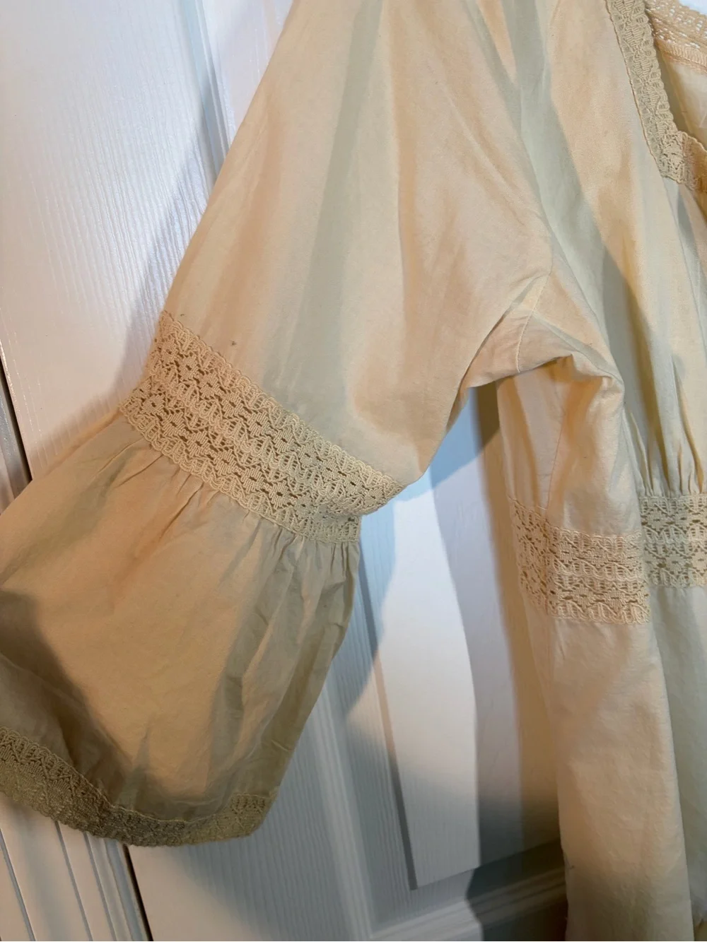 GAP ruffle waist wear